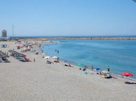 Moderno Apto Con Vistas Al Puerto, Aire Acondicionado,wifi,piscina,facil Aparcamiento